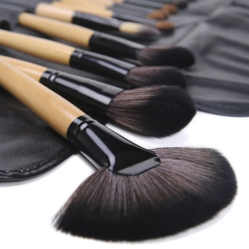 24-Piece Makeup Brush Set with Leather Roll-Up Case – Professional Cosmetic Brushes for Face & Eyes